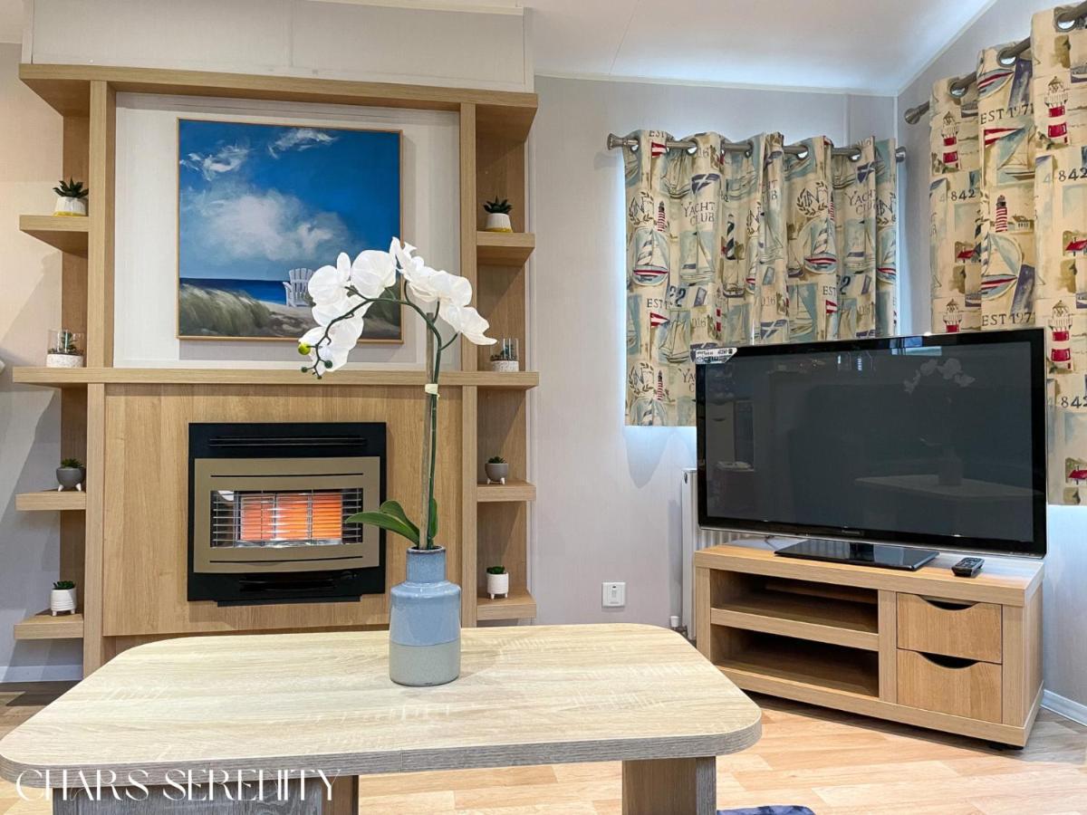 Lovely Holiday Home At Lyons Caravan Park! 普利斯坦丁 外观 照片