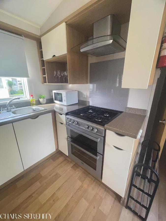Lovely Holiday Home At Lyons Caravan Park! 普利斯坦丁 外观 照片